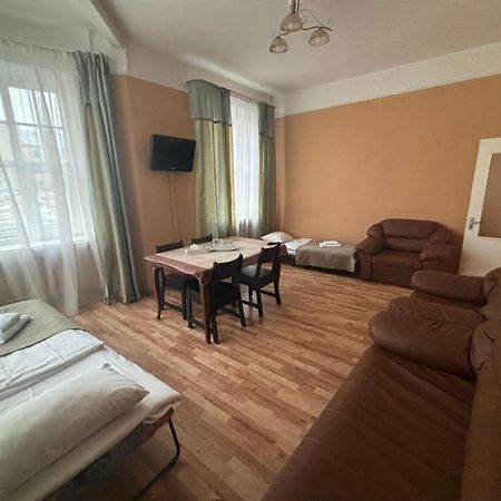 Viktorija Hotel Riga Ngoại thất bức ảnh