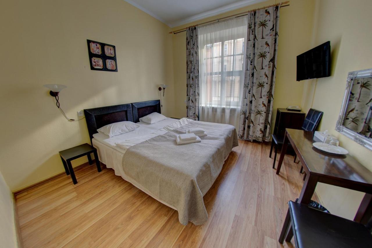 Viktorija Hotel Riga Ngoại thất bức ảnh