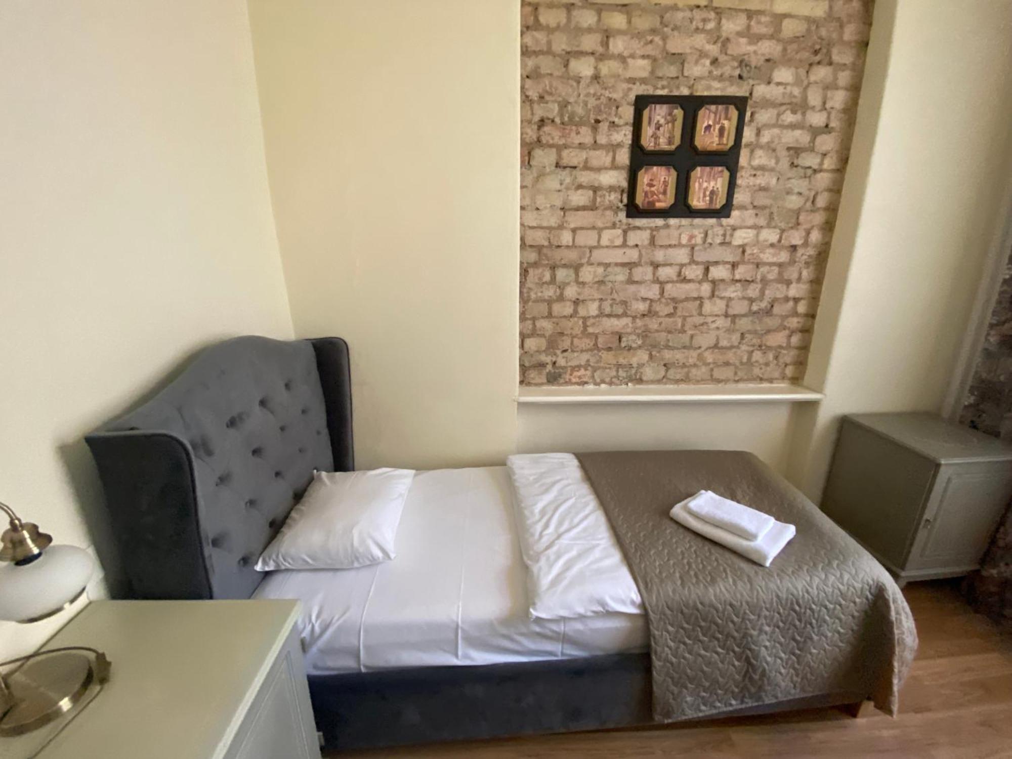Viktorija Hotel Riga Ngoại thất bức ảnh