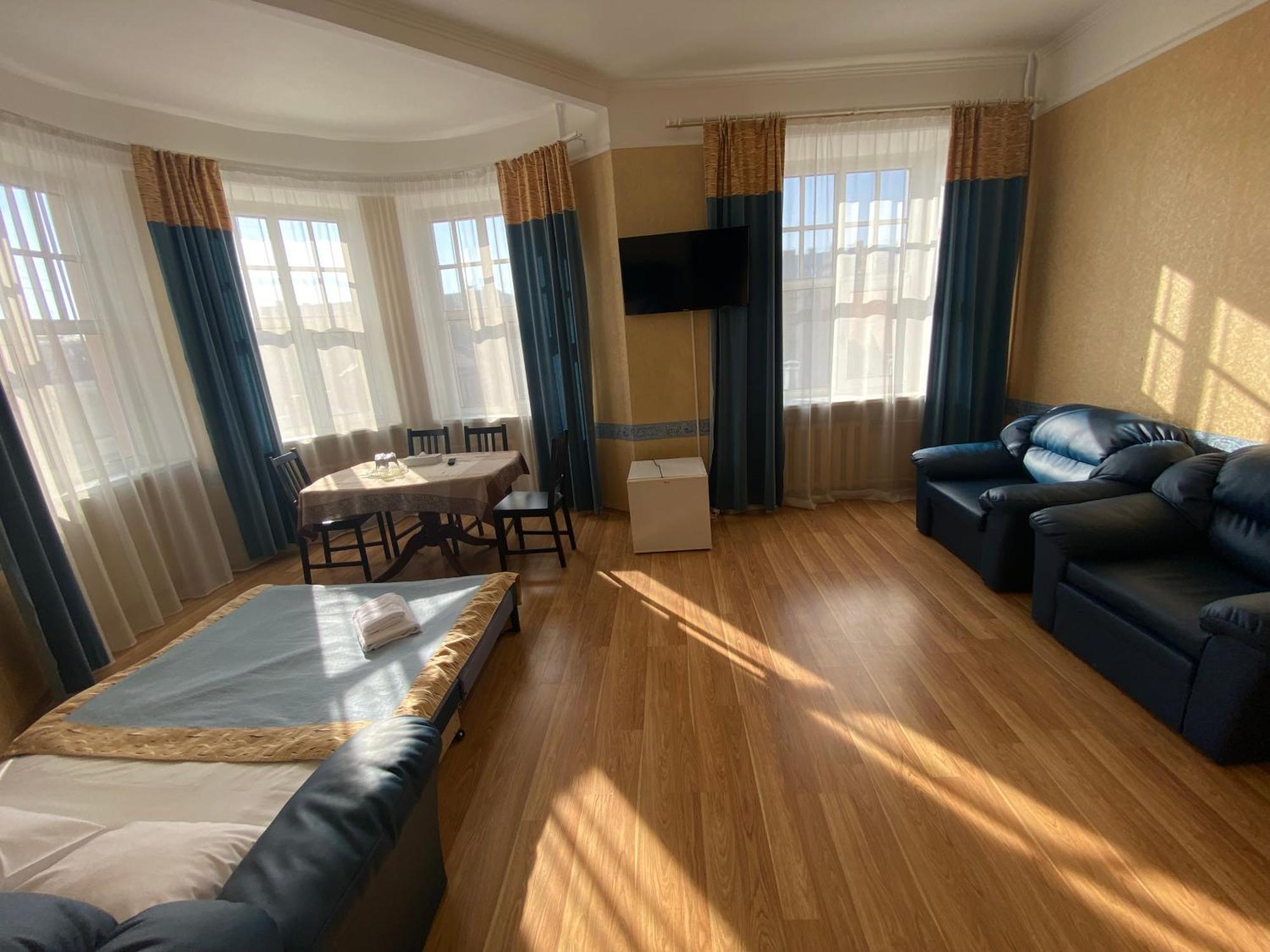 Viktorija Hotel Riga Ngoại thất bức ảnh