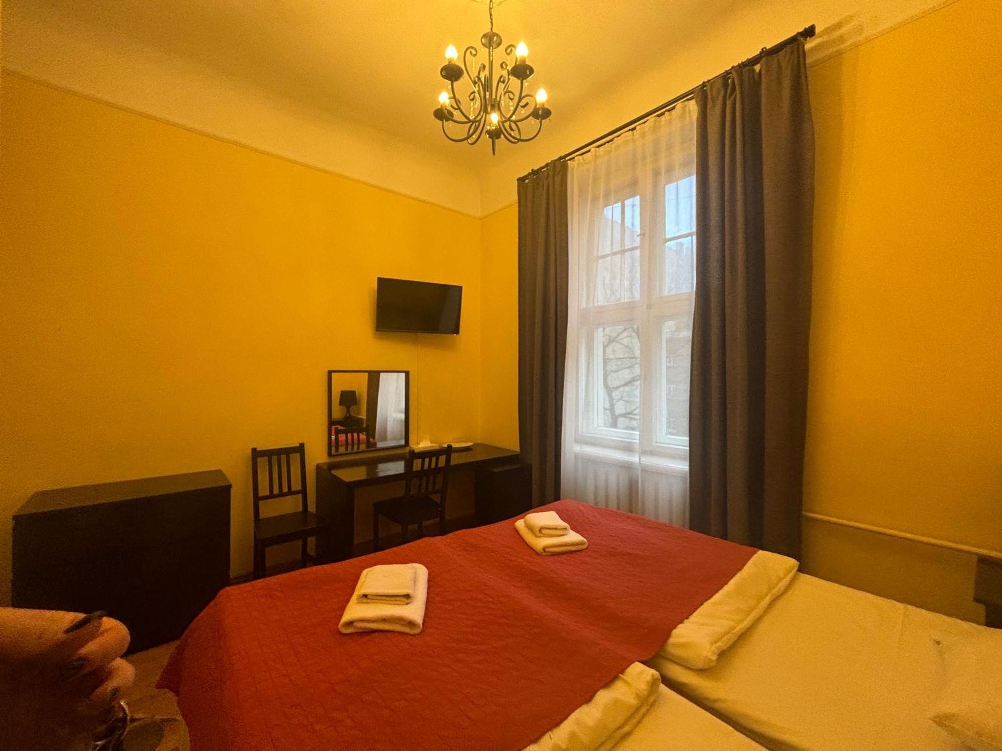 Viktorija Hotel Riga Ngoại thất bức ảnh