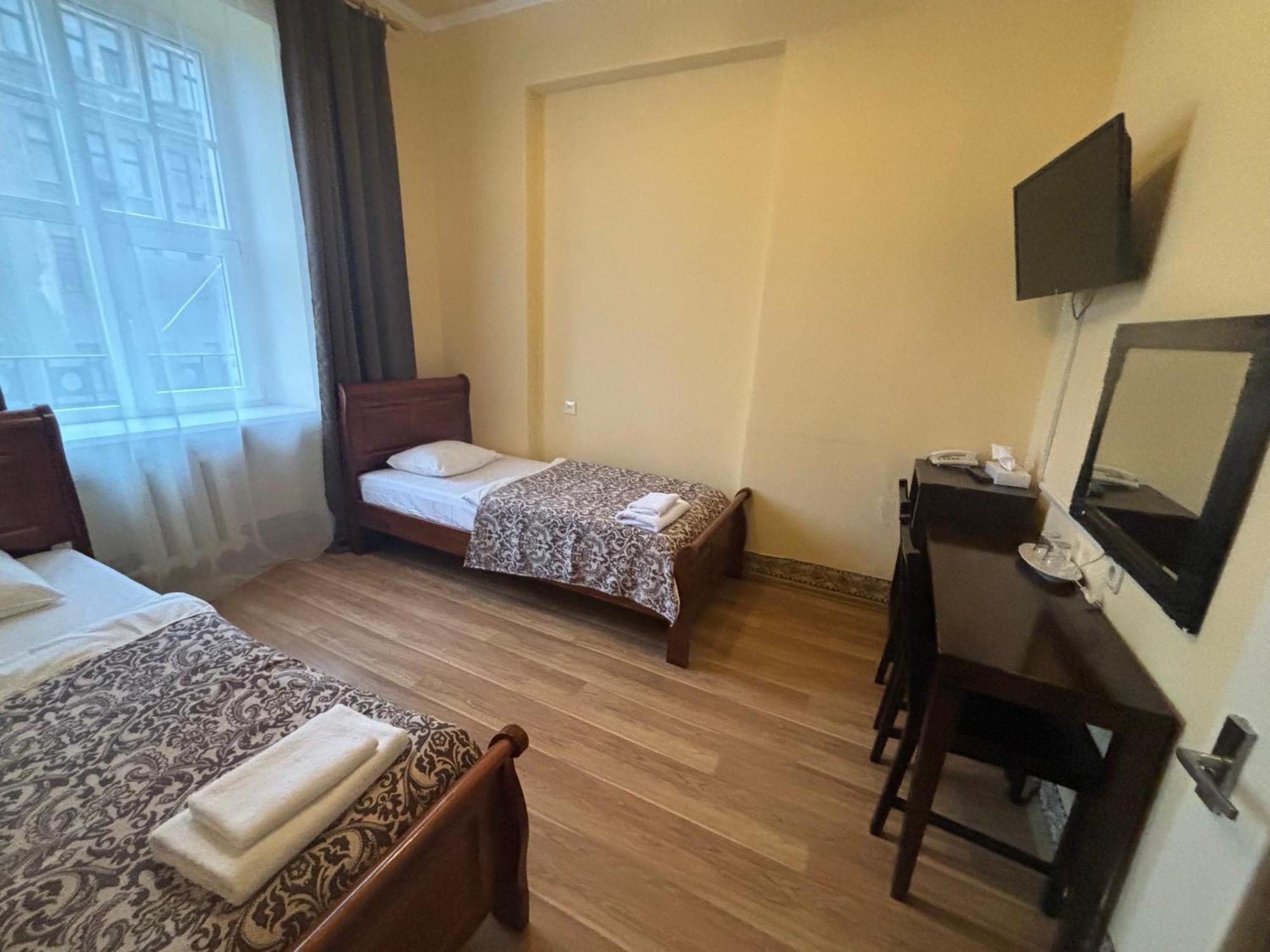 Viktorija Hotel Riga Ngoại thất bức ảnh