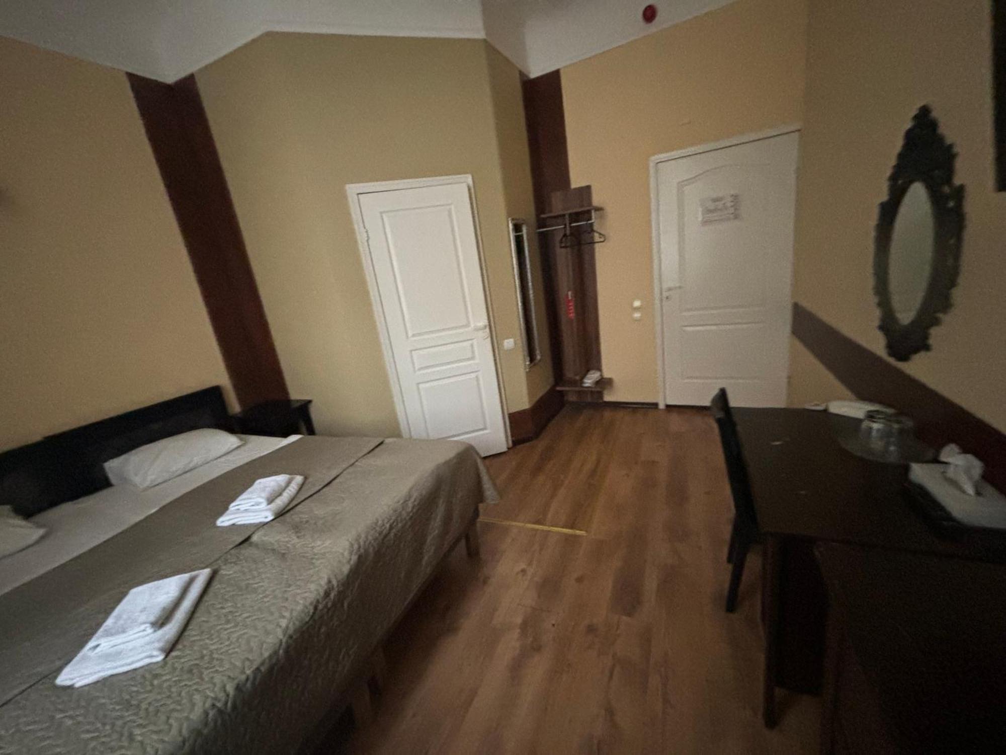Viktorija Hotel Riga Ngoại thất bức ảnh
